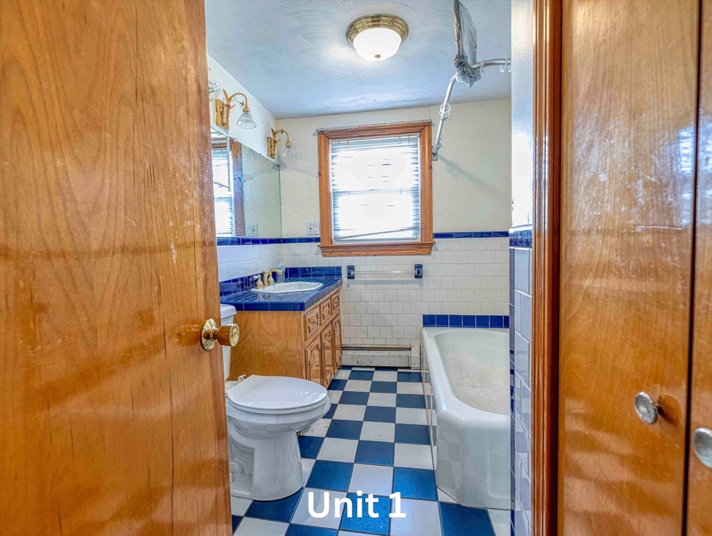 455 Middle St, Fall River, MA, 455 Middle St, Fall River, MA Photo #6
