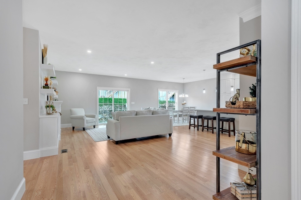 8 Weber Farm Road 8