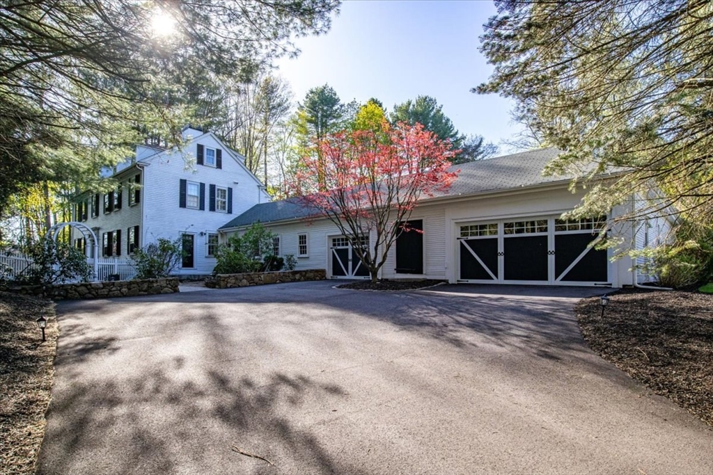 663 Main St