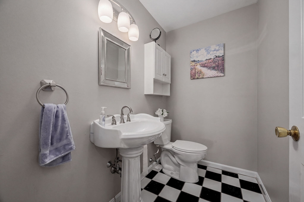 78 Hammersmith Dr