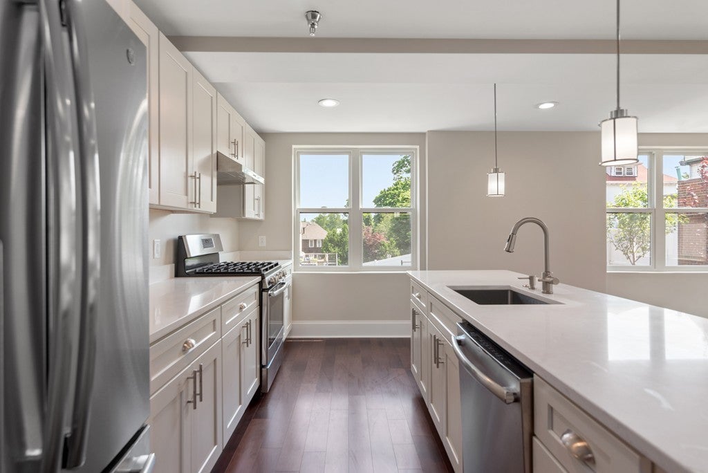 18 Johnson Ave #1, Quincy, MA, 18 Johnson Ave #1, Quincy, MA Photo #2