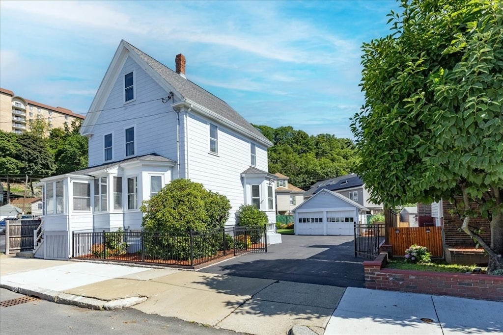 20 Beach St.