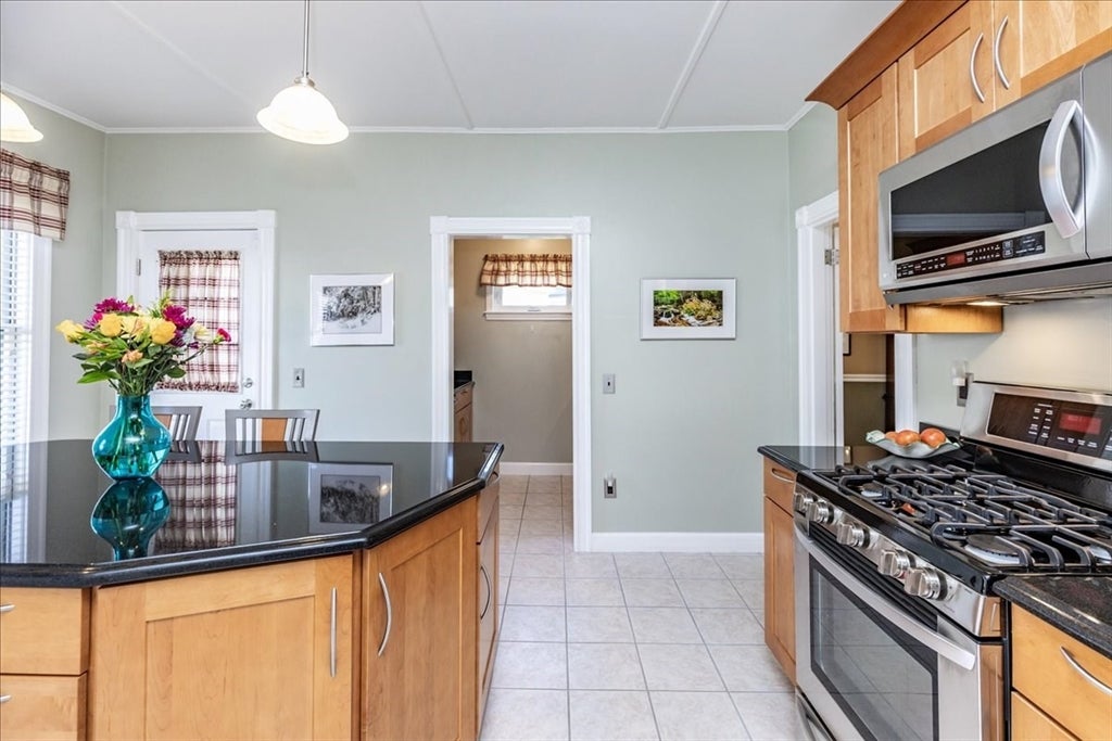 20 Beach St, Malden, MA Photo #13