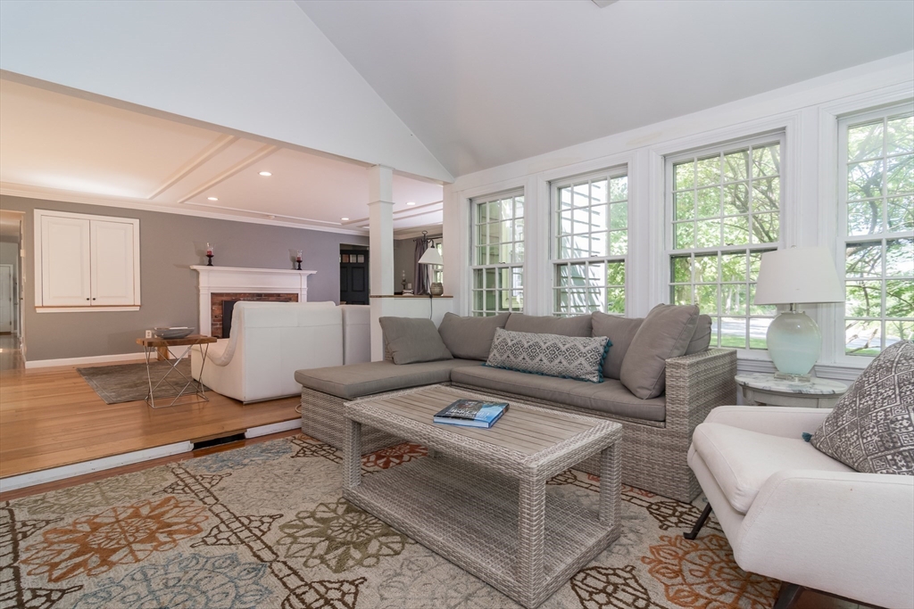 132 Pelham Island Rd 0