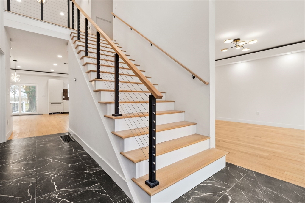 25 Waverly