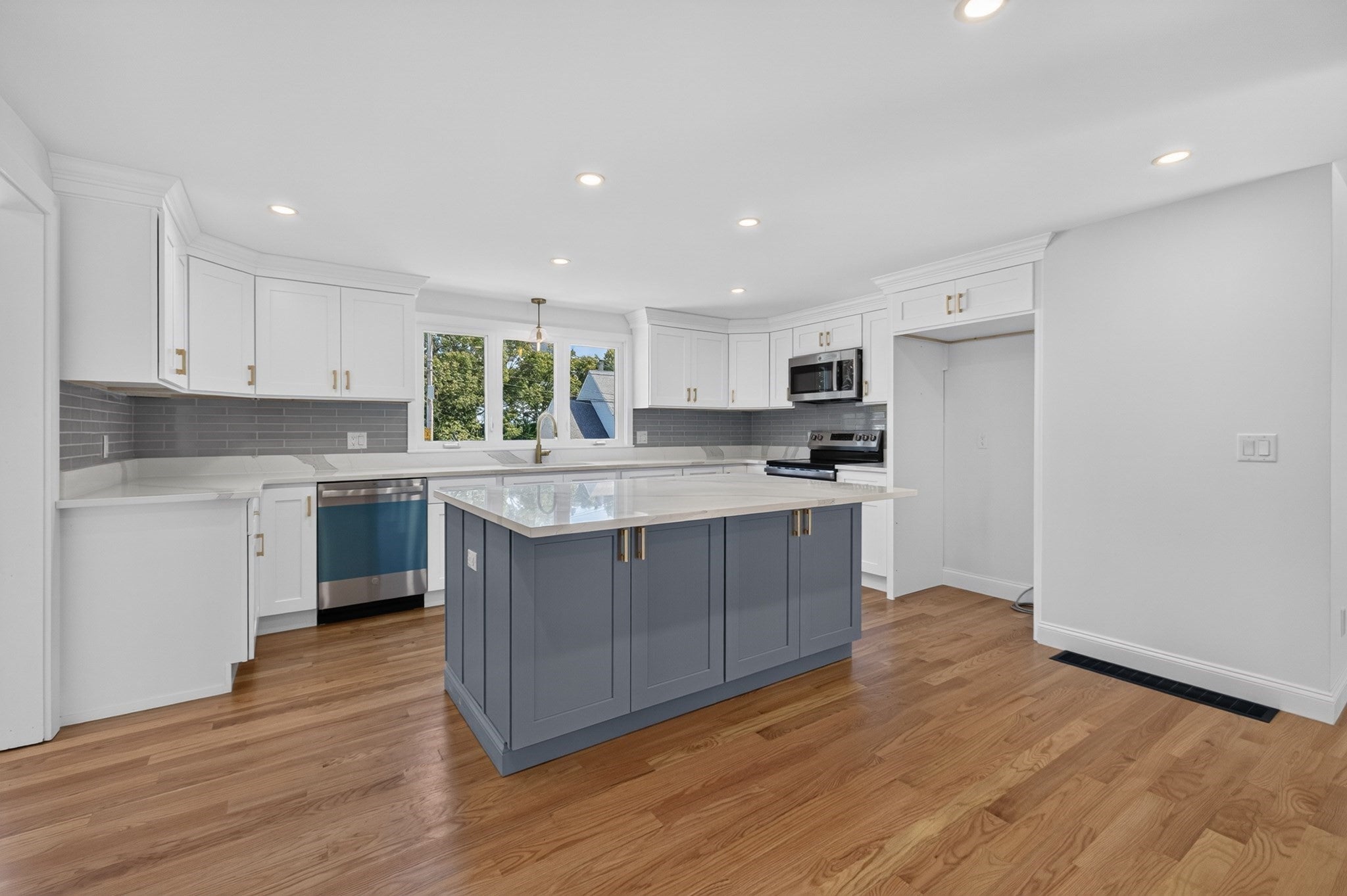 151 Rockland Dr, Brockton, MA, 151 Rockland Dr, Brockton, MA Photo #10