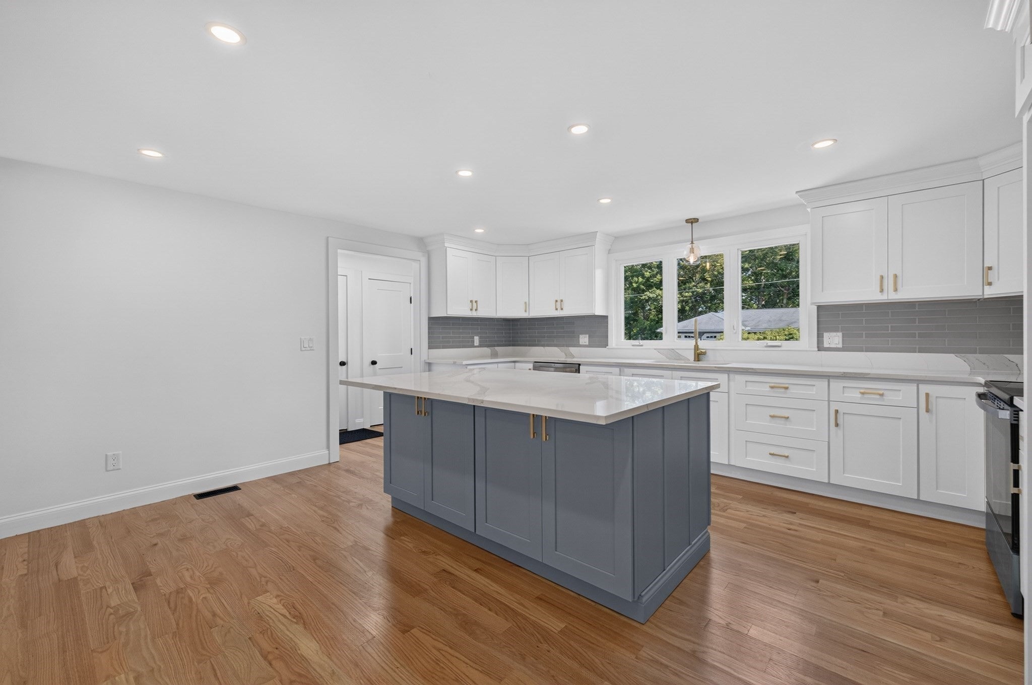 151 Rockland Dr, Brockton, MA, 151 Rockland Dr, Brockton, MA Photo #11