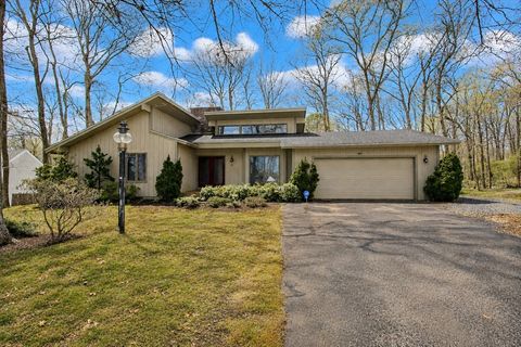 Photo of 60 Redwood Cir, Mashpee, MA 02649 (MLS # 73513768)