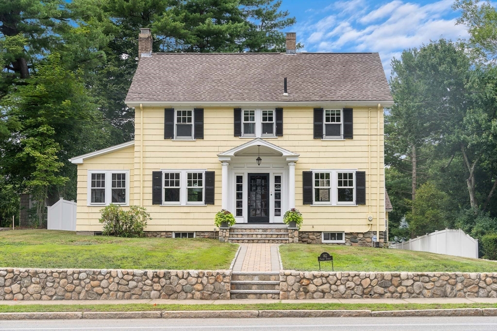 162 Forest St