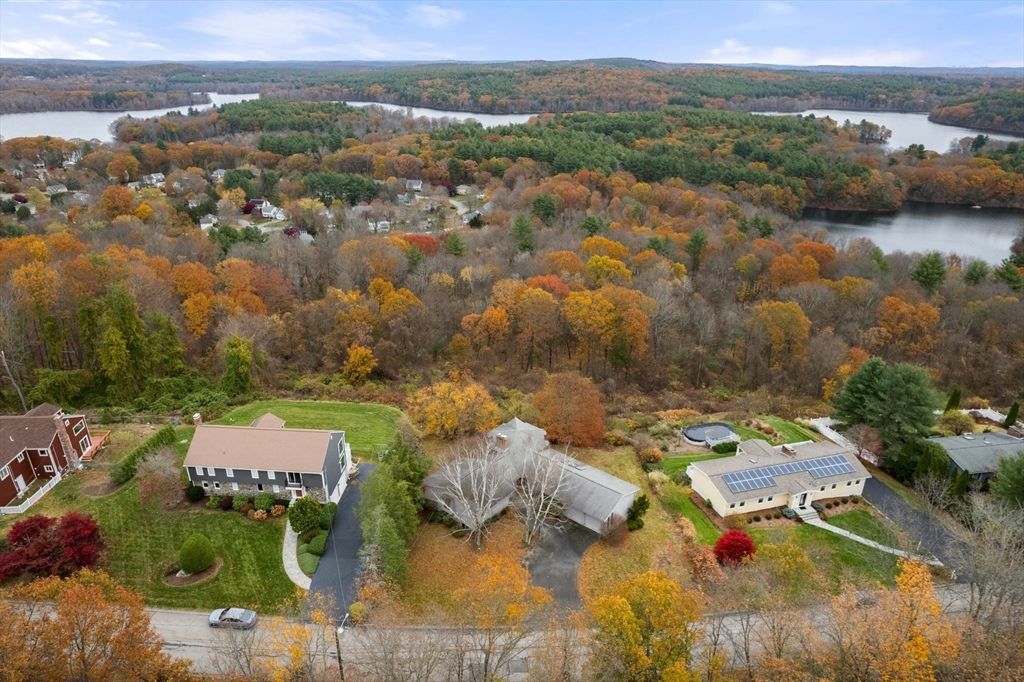 Photo of 31 Overlook Dr, Southborough, MA 01772 (MLS # 73503111)