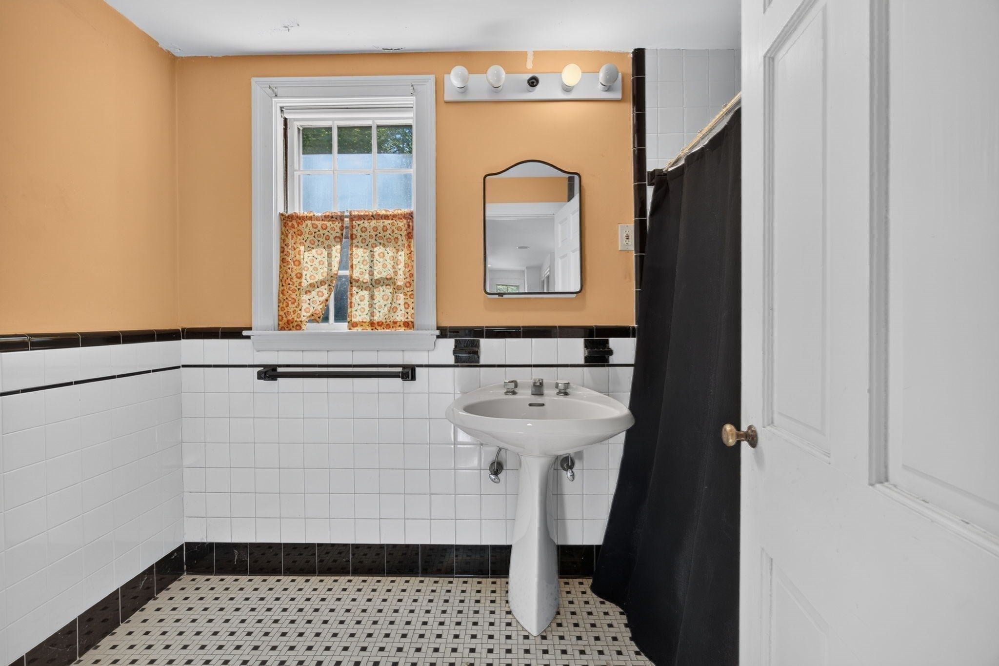 26 Fairfax St, Newton, MA, 26 Fairfax St, Newton, MA Photo #17