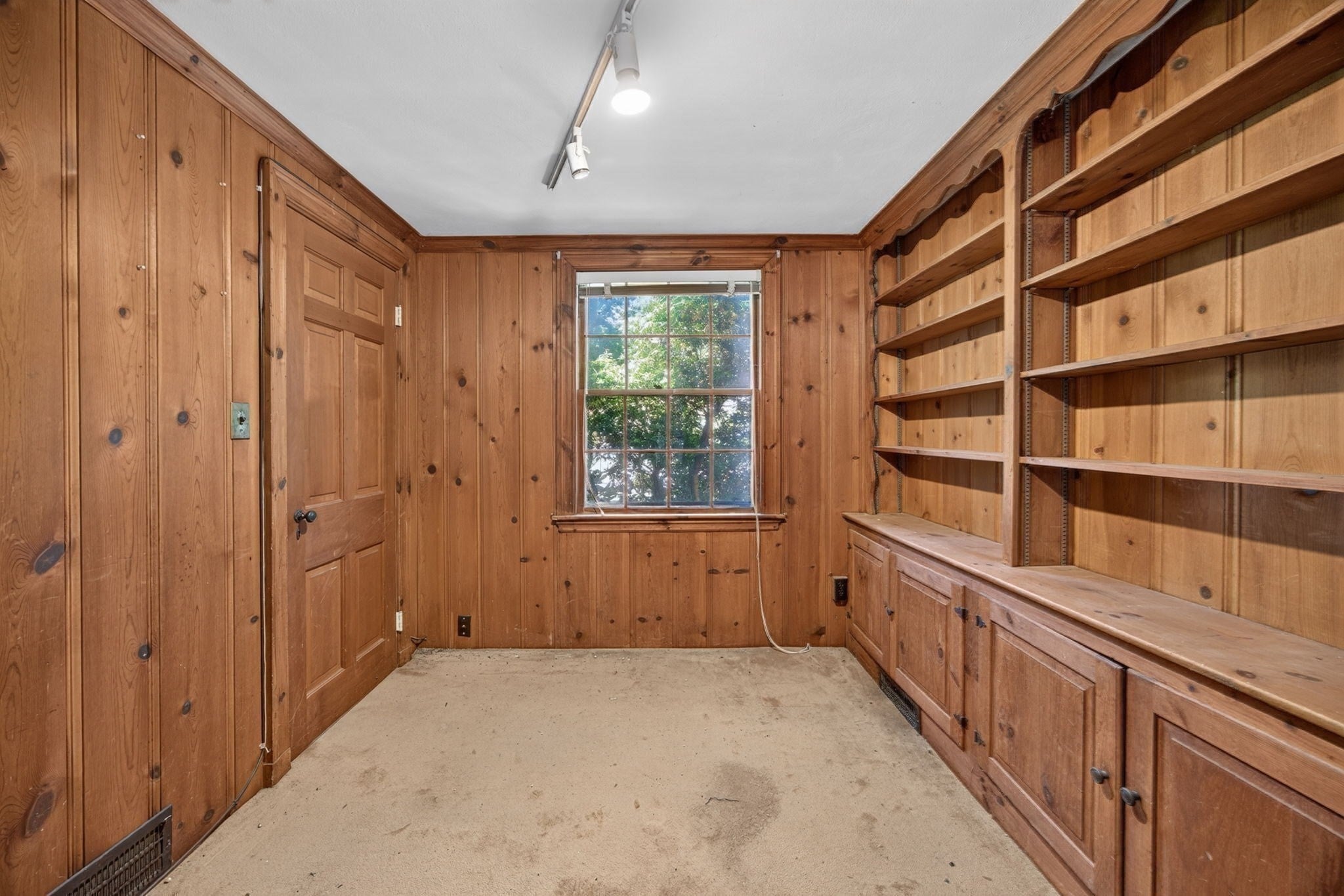 26 Fairfax St, Newton, MA, 26 Fairfax St, Newton, MA Photo #8