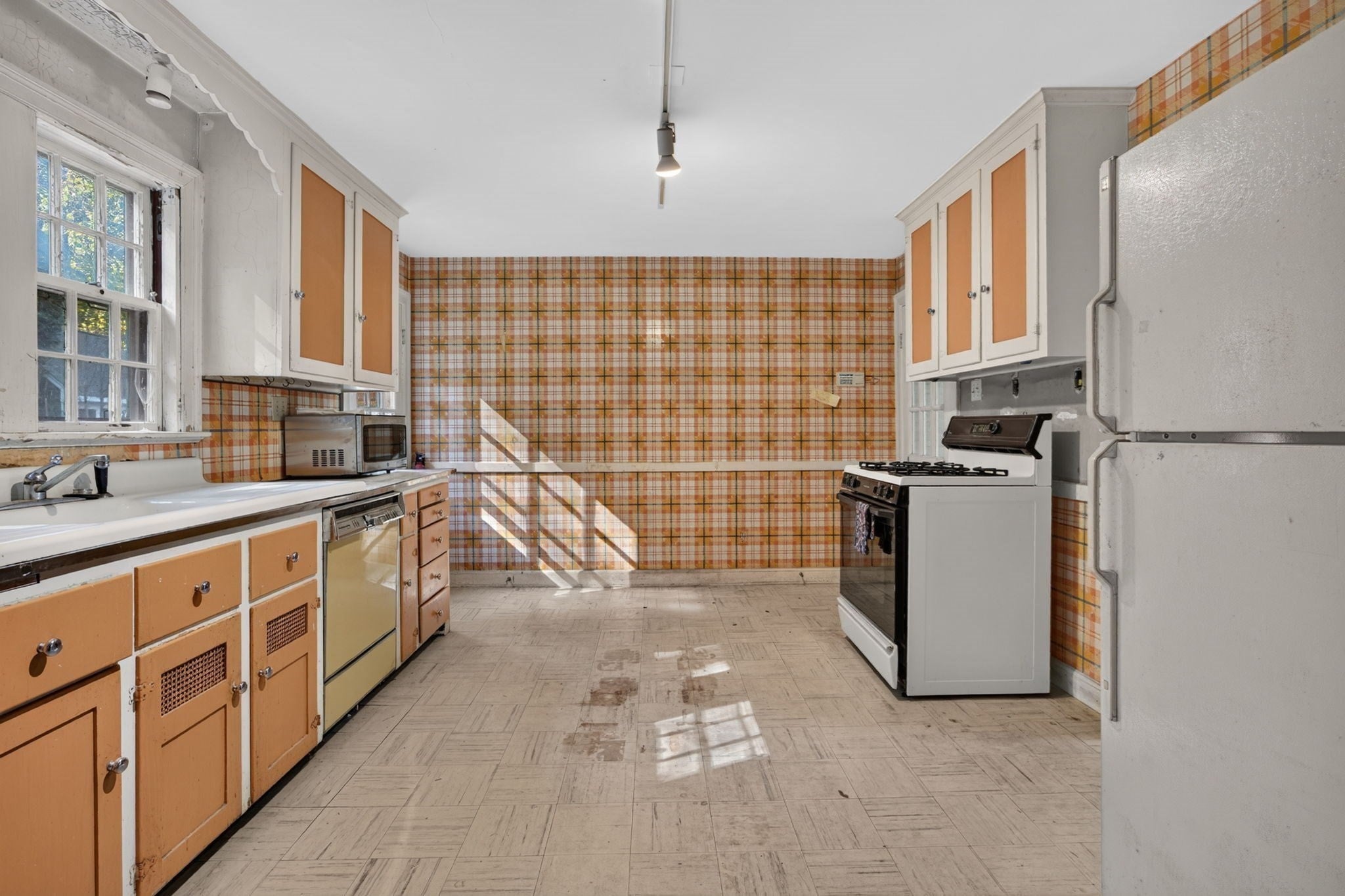 26 Fairfax St, Newton, MA, 26 Fairfax St, Newton, MA Photo #13