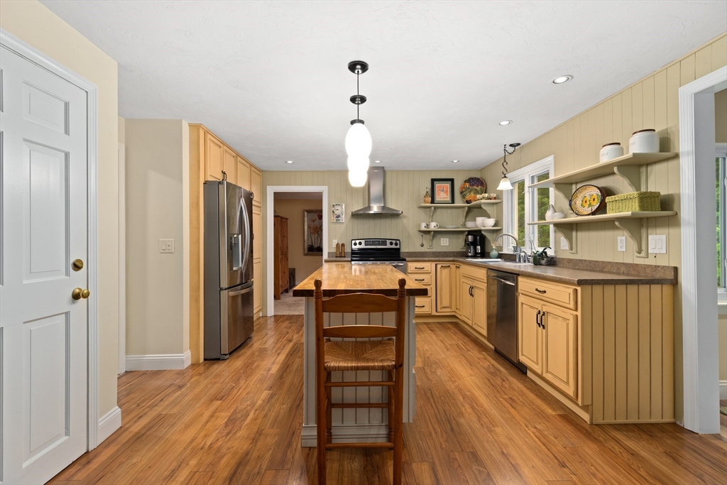 82 Norton Rd