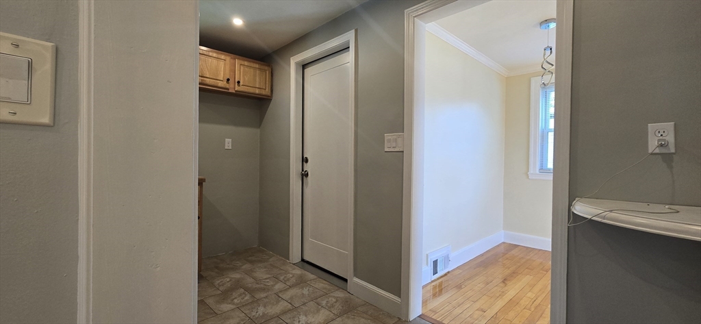 84 Gladeside Ave 2