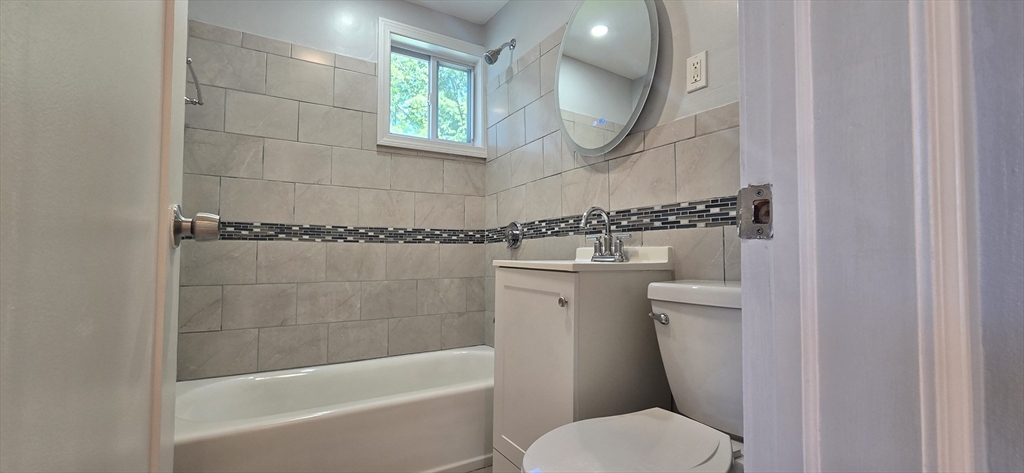 84 Gladeside Ave 2