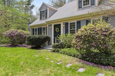 3 Tattler Cir Bourne MA 02532