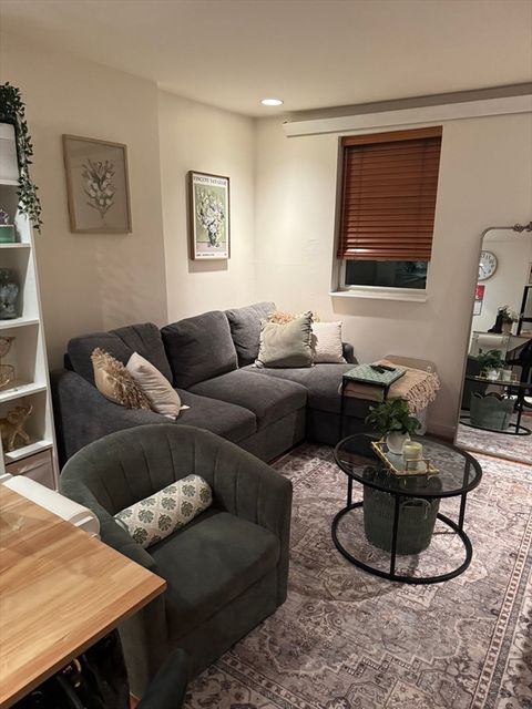 1914 Washington St 4 Boston MA 02118