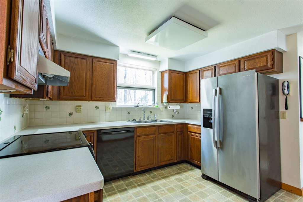 22 Berkshire Cir