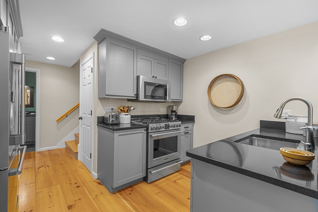 24 Wildflower Ln 24