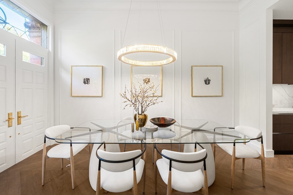 260-262 Commonwealth Avenue 1A