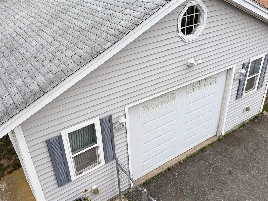 64 Stanley St