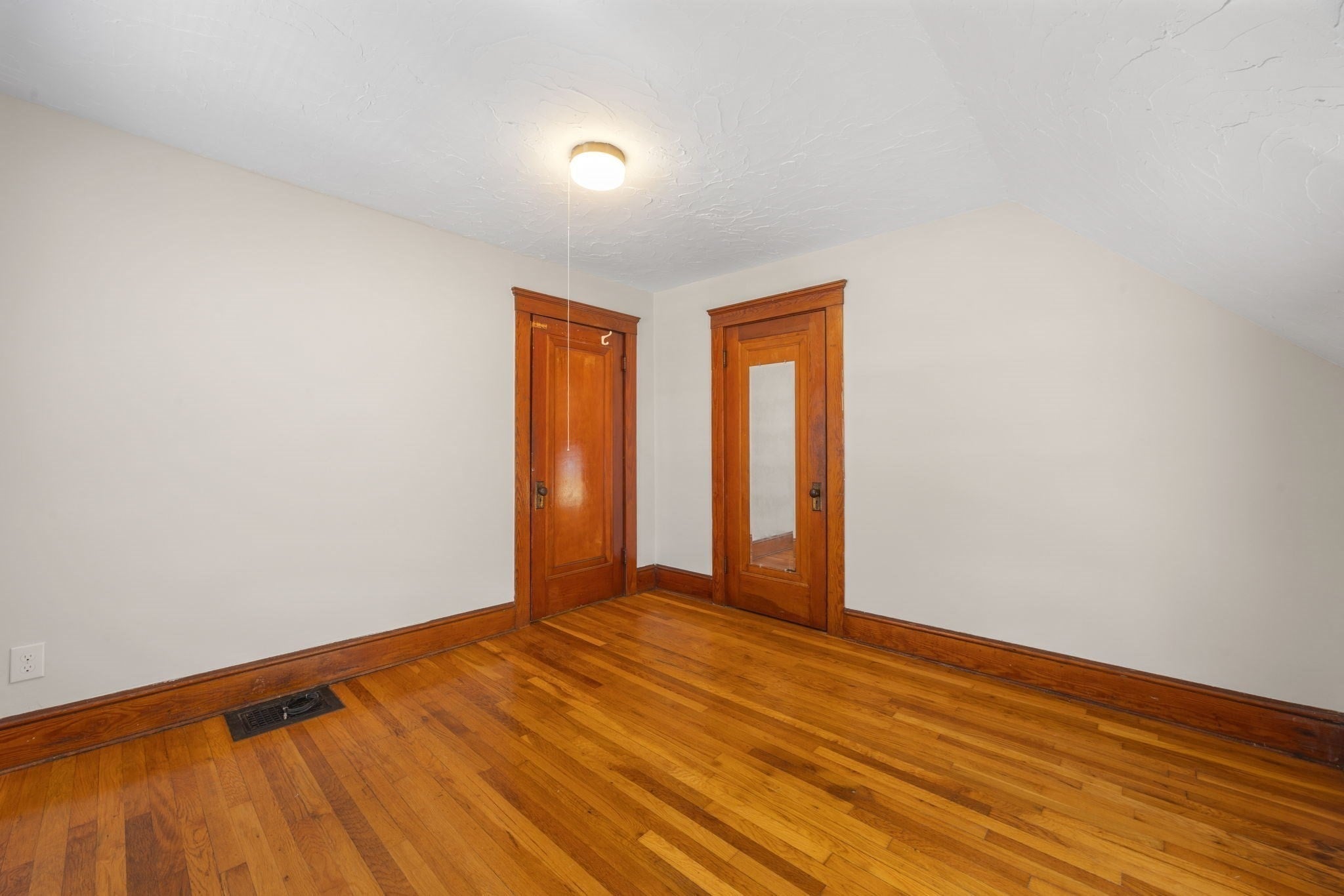 10 Revere St, Malden, MA, 10 Revere St, Malden, MA Photo #17