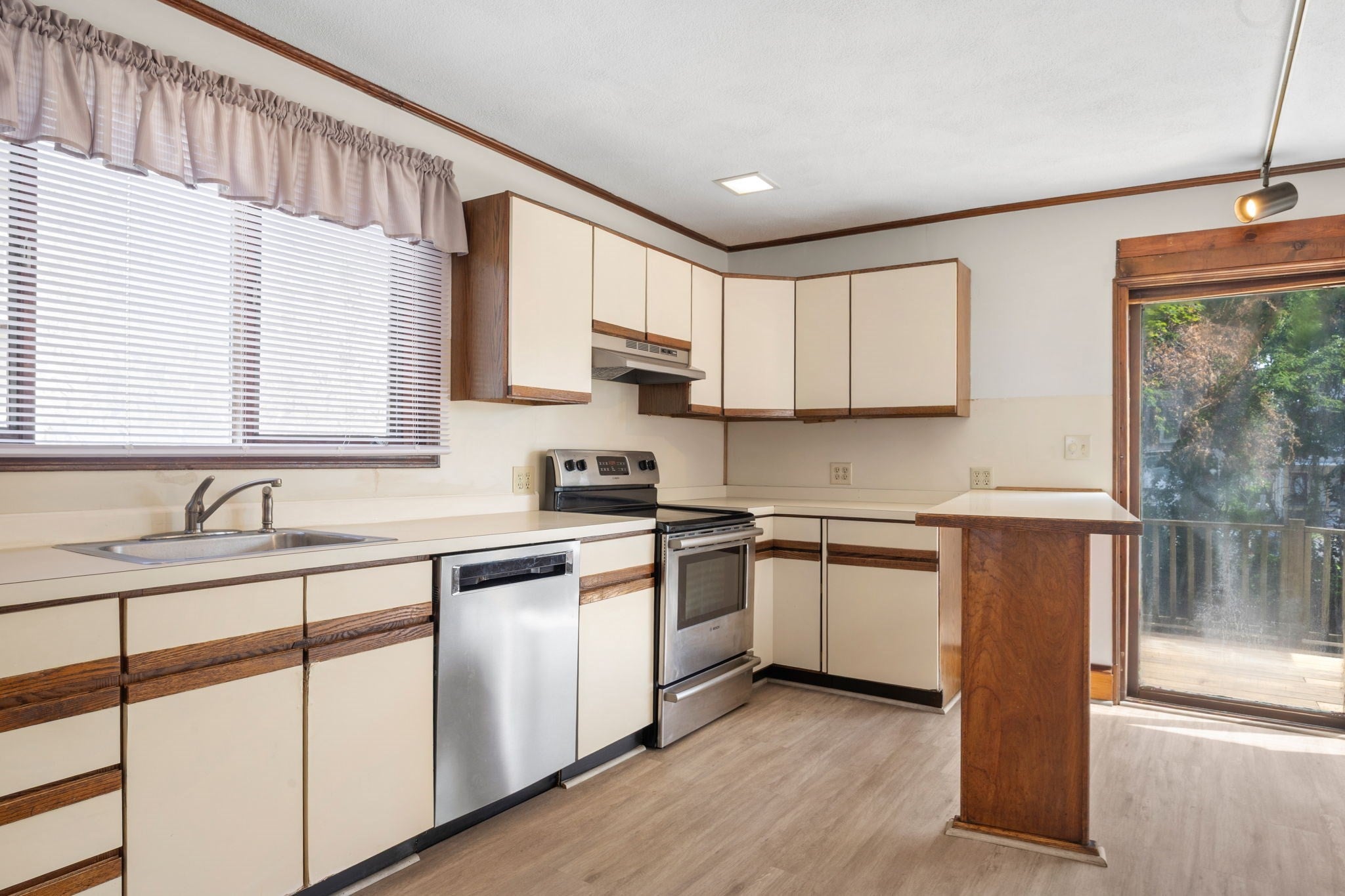 10 Revere St, Malden, MA, 10 Revere St, Malden, MA Photo #12