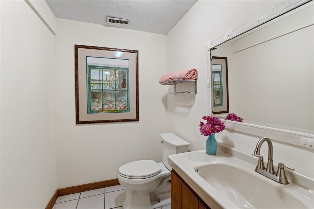 9 Codman Spring Road, Edgartown, MA Photo #27