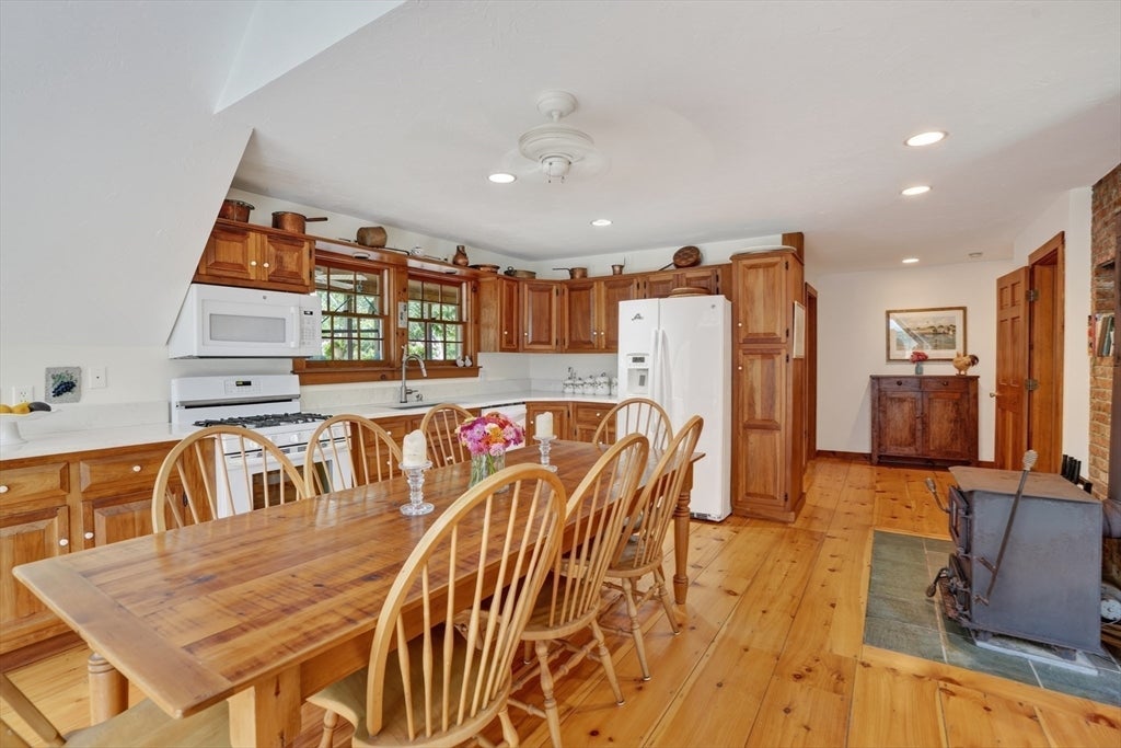 9 Codman Spring Road, Edgartown, MA Photo #6