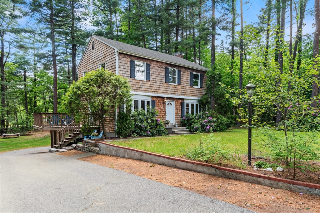7 Sharon Ave