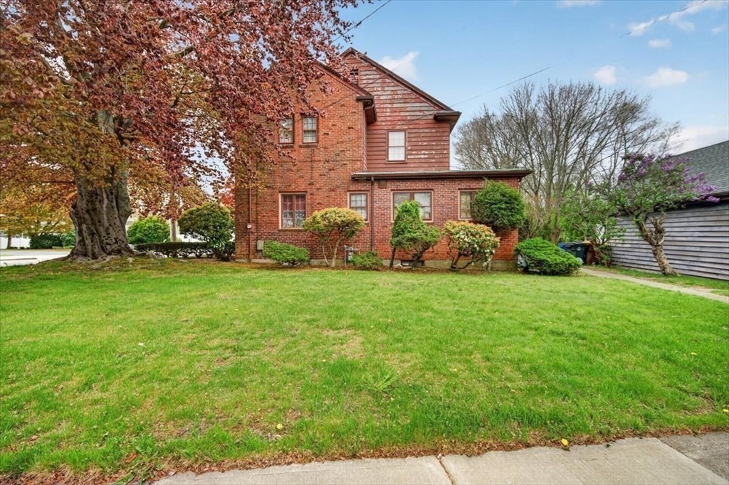 1800 Robeson St, Fall River, MA Photo #13