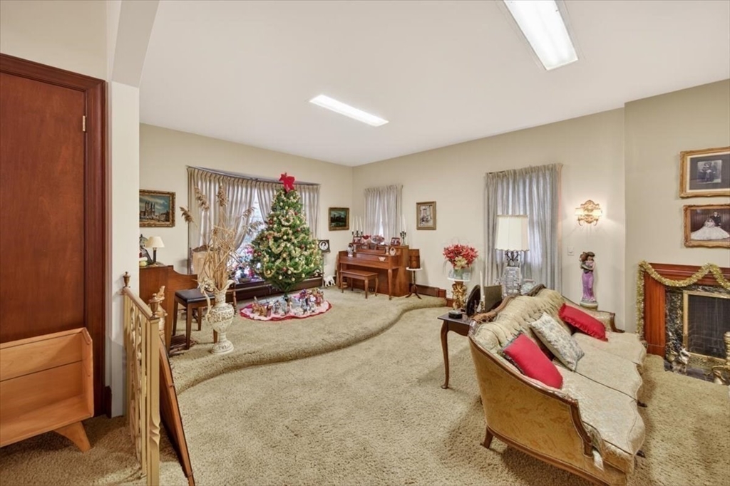 1800 Robeson St, Fall River, MA Photo #22
