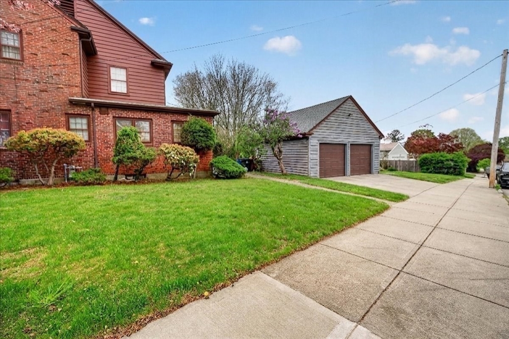 1800 Robeson St, Fall River, MA Photo #11