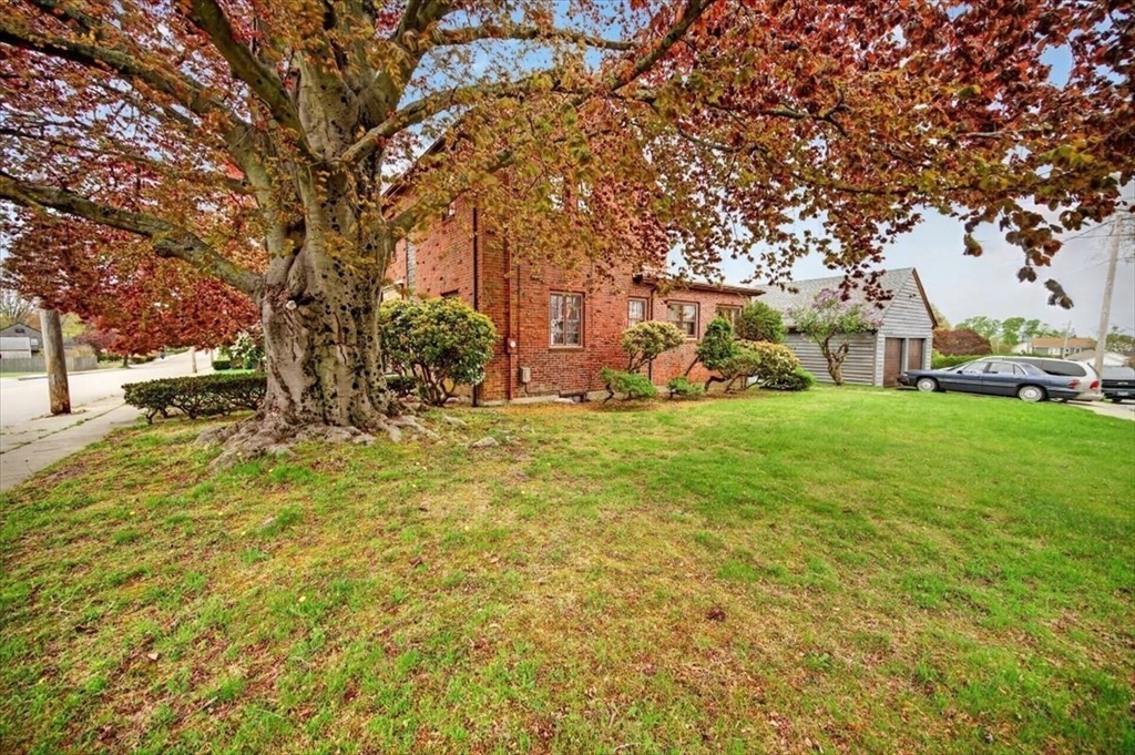 1800 Robeson St, Fall River, MA Photo #14