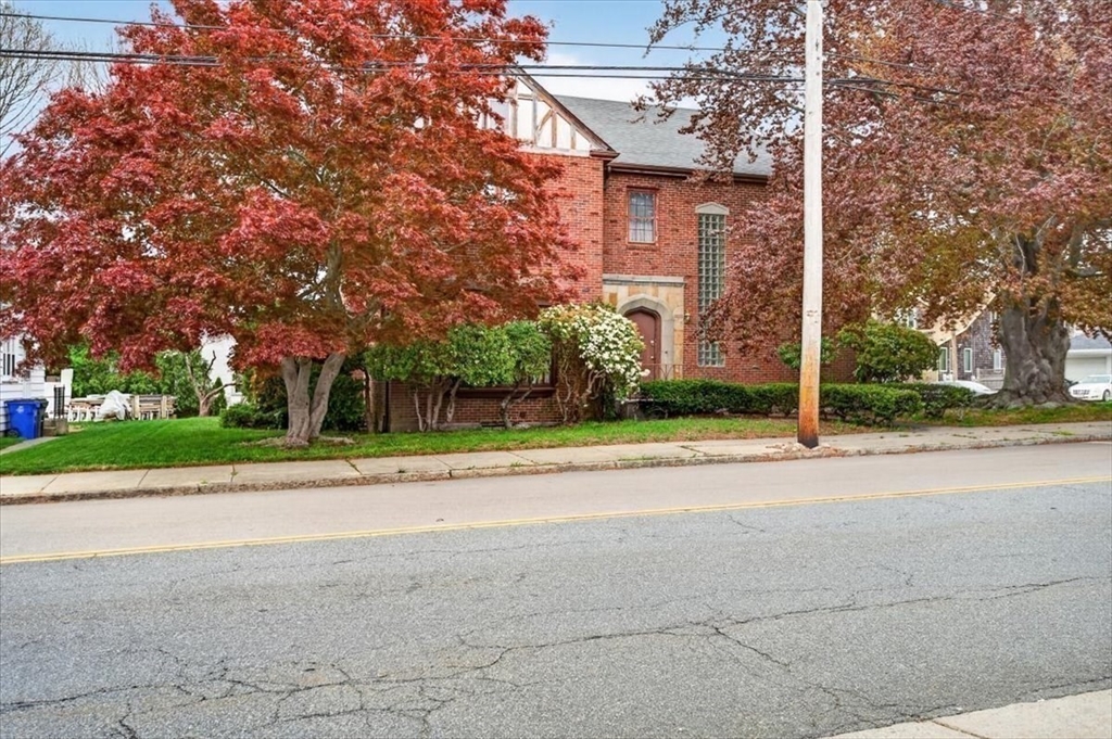 1800 Robeson St, Fall River, MA Photo #12