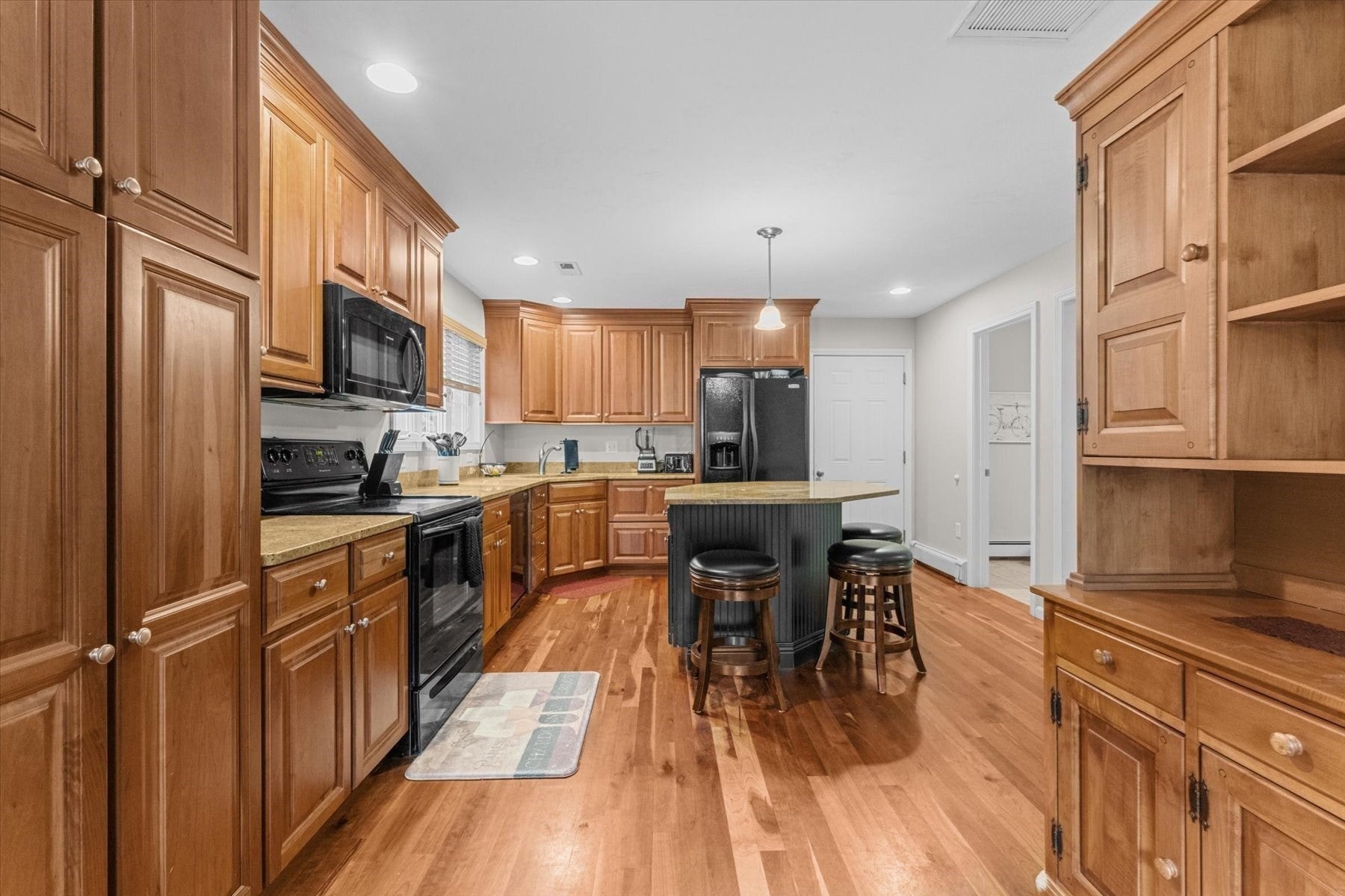 65 Arbor Rd, Uxbridge, MA, 65 Arbor Rd, Uxbridge, MA Photo #17