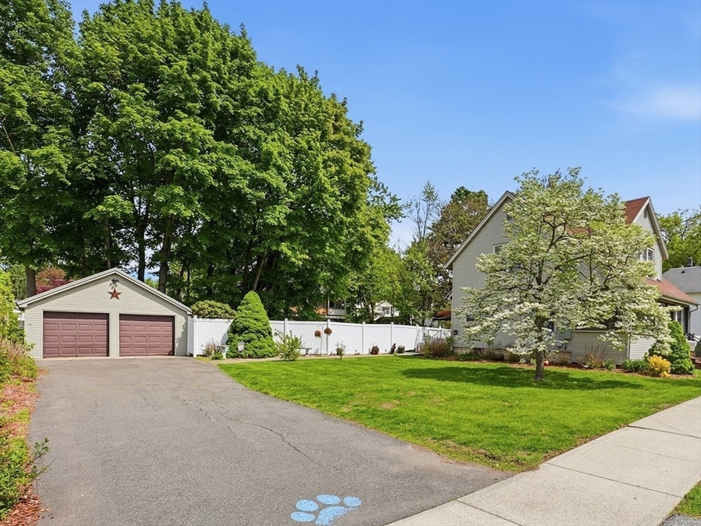 21 Elmwood Avenue, West Springfield, MA Photo #30