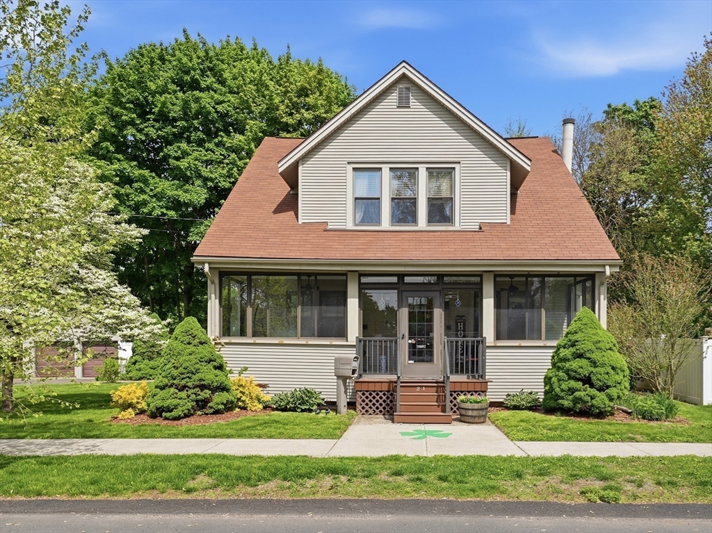 21 Elmwood Avenue, West Springfield, MA Photo #28