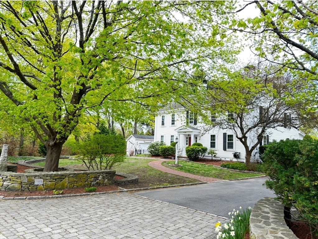 680 Old Connecticut Path