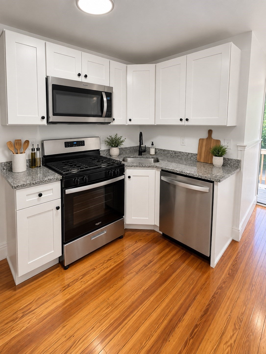 19 Main St #B, Foxboro, MA, 19 Main St #B, Foxboro, MA Photo #6