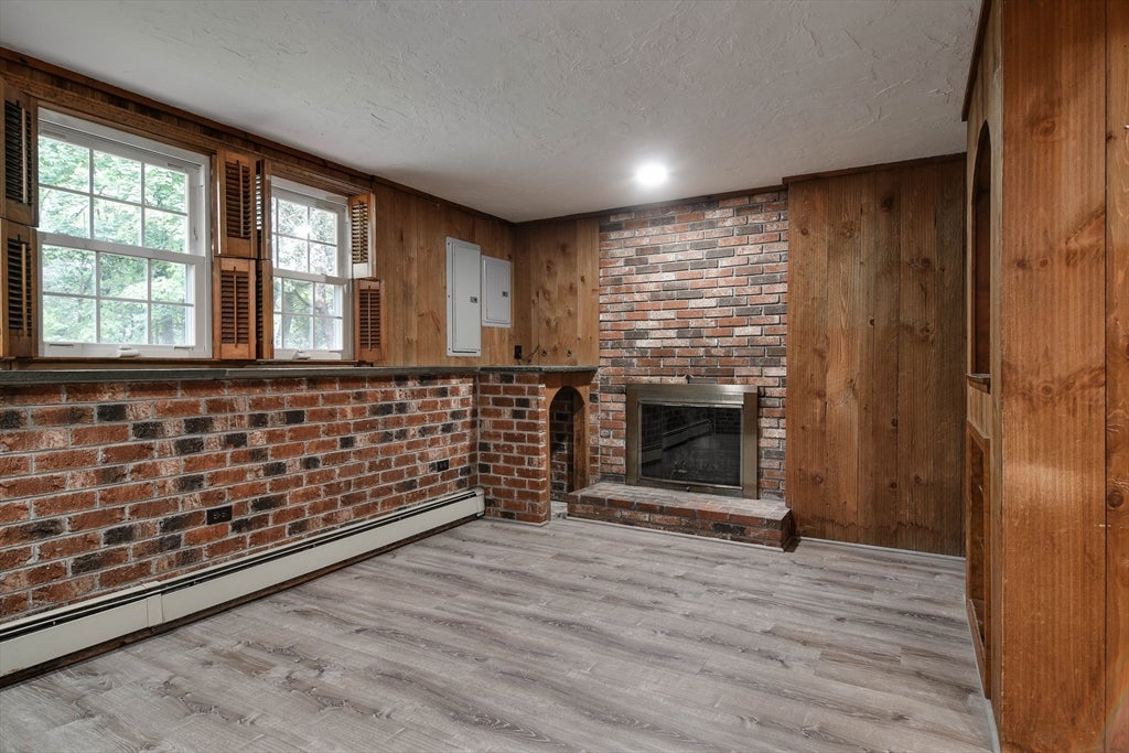 27 Woodland St, Natick, MA Photo #16