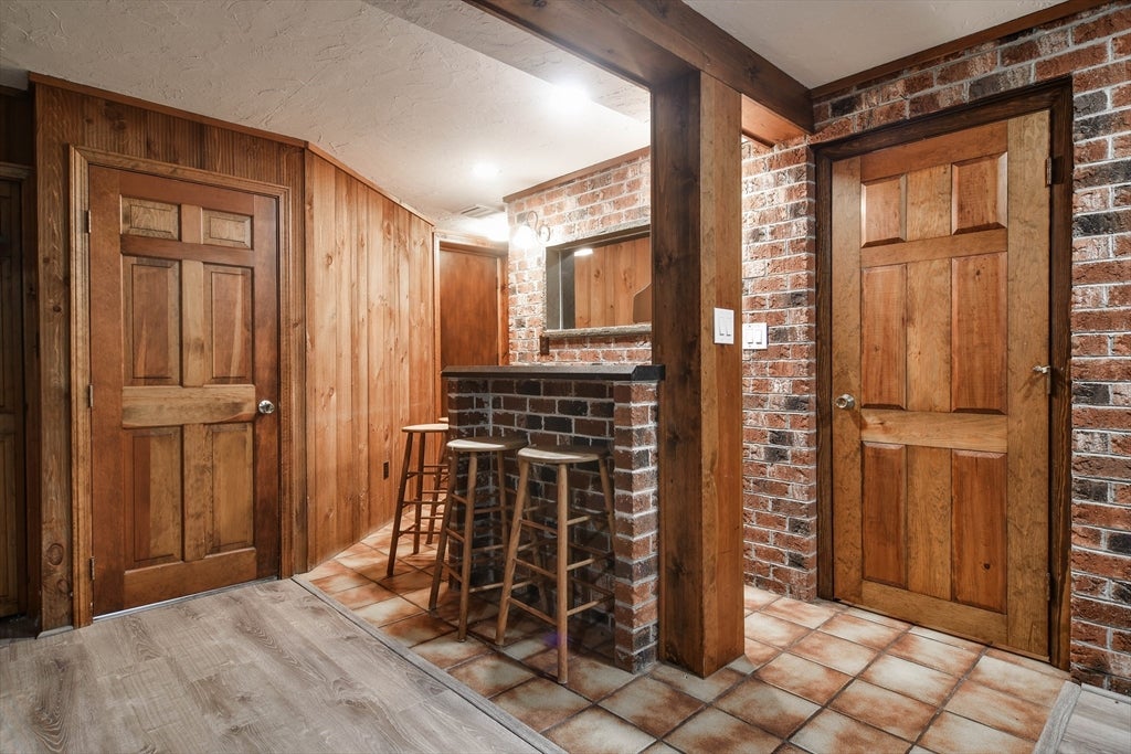 27 Woodland St, Natick, MA Photo #19
