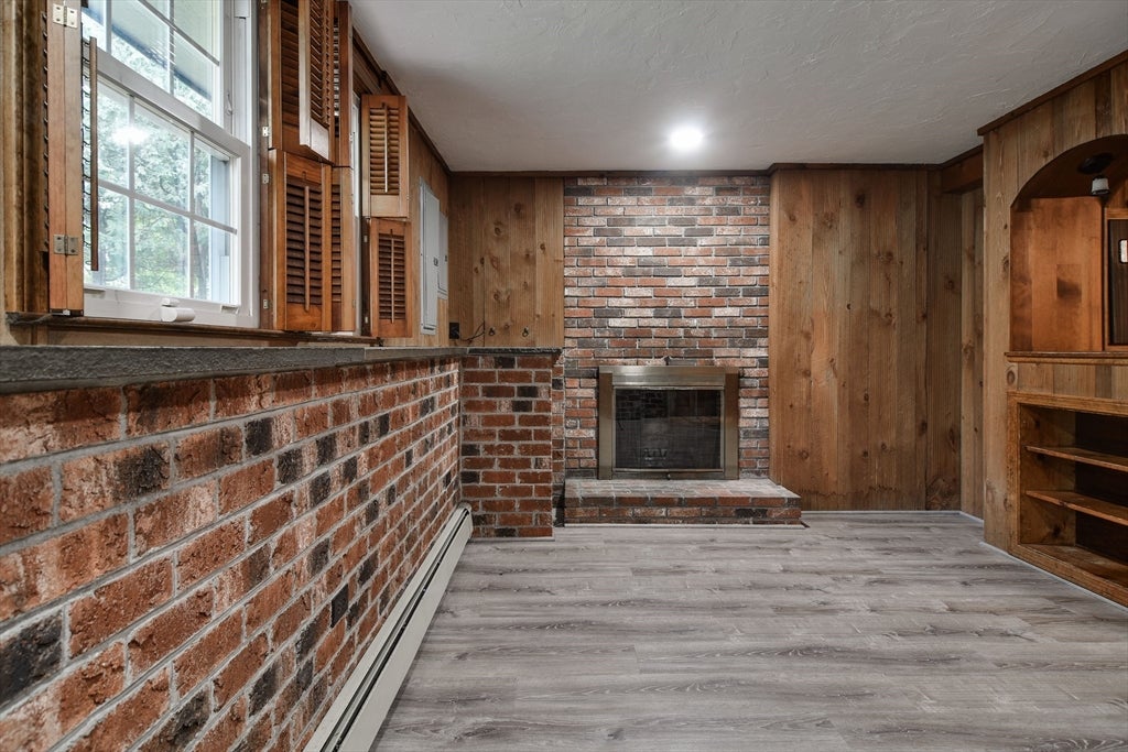 27 Woodland St, Natick, MA Photo #17