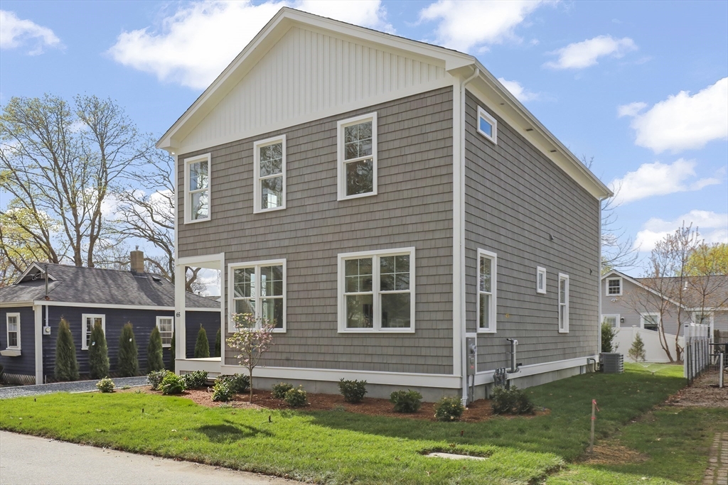 65 Cypress St