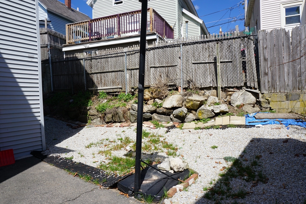 27 Shaw St