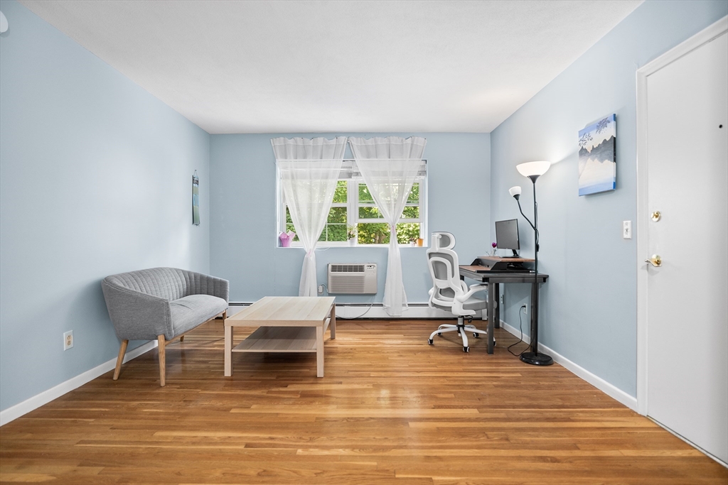217 Neponset Ave 33
