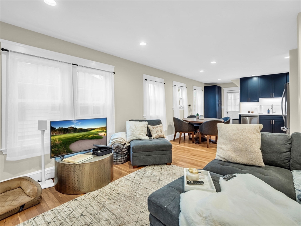 283 Ash Street 1