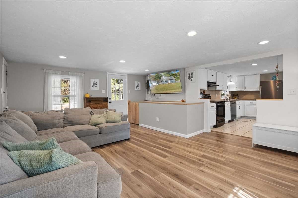 56 Locust St