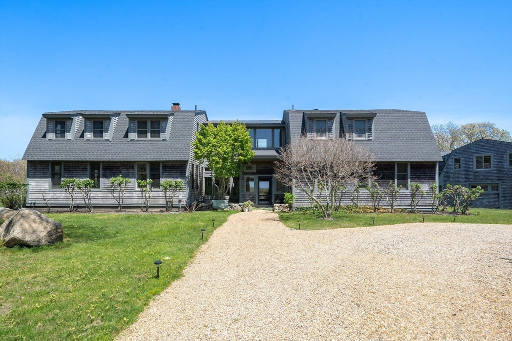 19 Locust Ln